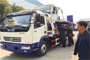 共和汽车道路救援拖车价格